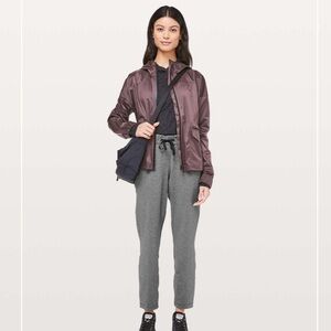 Lululemon On The Fly Pant *27" Heathered Black size‎ 8